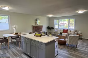 2805 Hillcrest Pkwy, Temple Hills, MD 20748 - Photo 8