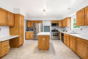 5802 Bost Ln, Clinton, MD 20735 - Photo 10