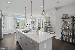 2910 Pinebrook Rd, Landover, MD 20785 - Photo 14
