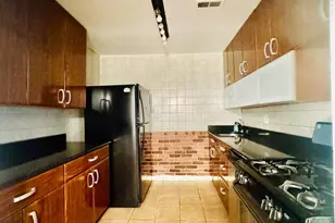 7990 Lakecrest Dr, Greenbelt, MD 20770 - Photo 2
