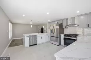 802 Cypress Point Cir, Bowie, MD 20721 - Photo 8