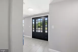 802 Cypress Point Cir, Bowie, MD 20721 - Photo 6