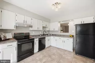 7840 Somerset Ct, Greenbelt, MD 20770 - Photo 6