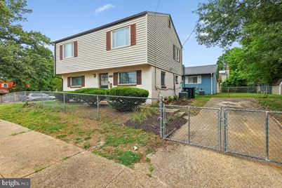 605 Hedgeleaf Avenue, Capitol Heights, MD 20743 - Photo 2