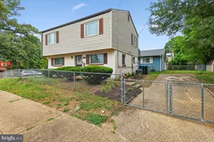605 Hedgeleaf Ave, Capitol Heights, MD 20743 - Photo 2