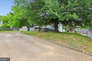 605 Hedgeleaf Ave, Capitol Heights, MD 20743 - Photo 4
