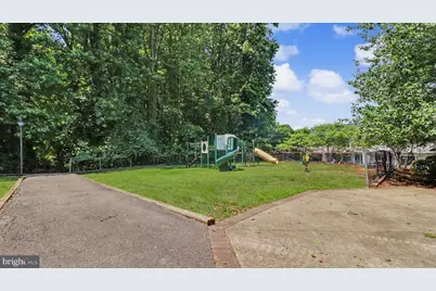 902 Vauxhall, Hyattsville, MD 20785 - Photo 32