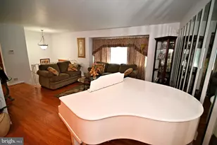 5528 Helmont Dr, Oxon Hill, MD 20745 - Photo 58