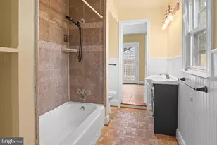5033 Emo St, Capitol Heights, MD 20743 - Photo 16