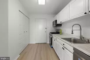 6100 Westchester Park Dr, College Park, MD 20740 - Photo 12