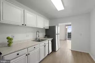 6100 Westchester Park Dr, College Park, MD 20740 - Photo 14