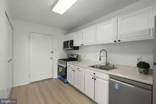 6100 Westchester Park Dr, College Park, MD 20740 - Photo 12