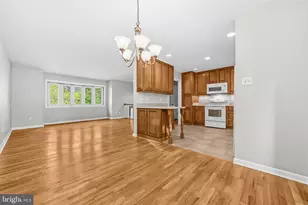 4304 Karen St, Suitland, MD 20746 - Photo 8