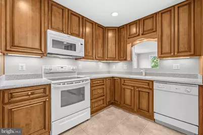 4304 Karen Street, Suitland, MD 20746 - Photo 12