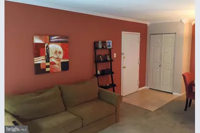 10106 Campus Way S #302, Upper Marlboro, MD 20774 - Photo 2
