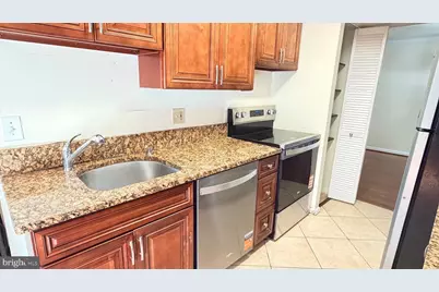 7927 Mandan Road #301, Greenbelt, MD 20770 - Photo 6