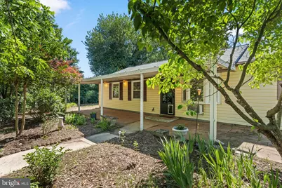 905 Lindsay Rd, Oxon Hill, MD 20745 - Photo 2