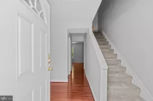 2713 Wood Hollow Pl, Fort Washington, MD 20744 - Photo 2