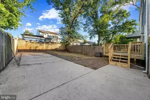 7215 E Lombard St, Landover, MD 20785 - Photo 22