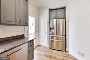 4550 Longfellow St, Hyattsville, MD 20781 - Photo 12