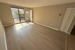 3339 Huntley Sq Dr, Temple Hills, MD 20748 - Photo 2