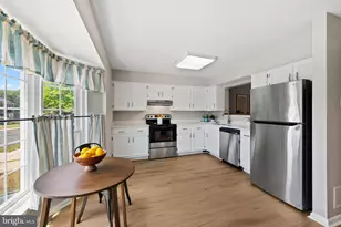 14810 Ashford Pl, Laurel, MD 20707 - Photo 6