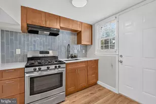 2437 Iverson St, Temple Hills, MD 20748 - Photo 8