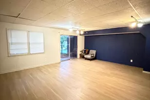 5902 Westchester Park Dr, College Park, MD 20740 - Photo 6