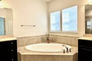 5312 N Center Dr, Greenbelt, MD 20770 - Photo 12