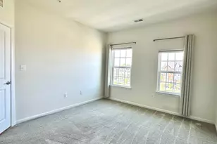 5312 N Center Dr, Greenbelt, MD 20770 - Photo 14