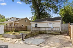 5031 Emo St, Capitol Heights, MD 20743 - Photo 2