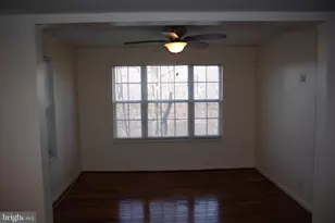 9716 Lake Pointe Ct, Upper Marlboro, MD 20774 - Photo 6