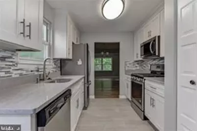 12702 N Point Lane, Laurel, MD 20708 - Photo 4