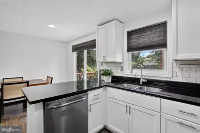 8409 Locust Grove Drive, Laurel, MD 20707 - Photo 16