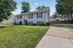 8409 Locust Grove Dr, Laurel, MD 20707 - Photo 4
