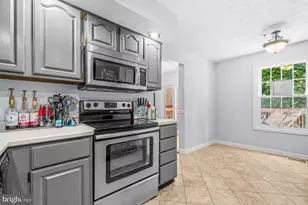 732 Streamside Dr, Bowie, MD 20721 - Photo 12