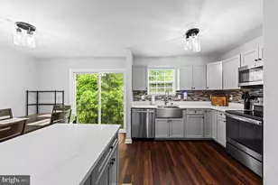5939 Applegarth Pl, Capitol Heights, MD 20743 - Photo 12