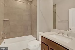 3511 Carnaby St, Hyattsville, MD 20782 - Photo 18