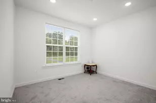6801 Fountain Pk Dr, Glenn Dale, MD 20769 - Photo 18