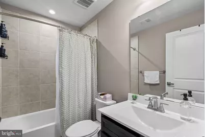 6100 Northwest Drive, Hyattsville, MD 20782 - Photo 16