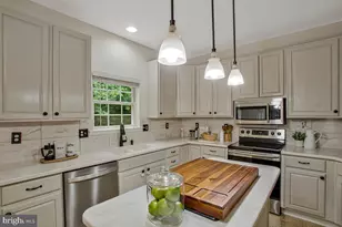 5209 Devonport Ct, Glenn Dale, MD 20769 - Photo 18