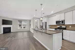 3210 Tribune Ct, Hyattsville, MD 20782 - Photo 4