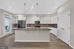 3210 Tribune Ct, Hyattsville, MD 20782 - Photo 10
