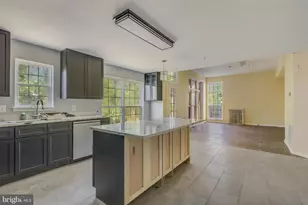 1004 Pembridge Ct, Bowie, MD 20716 - Photo 4