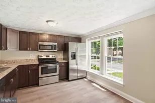 310 Shady Glen Dr, Capitol Heights, MD 20743 - Photo 4