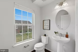10102 Dorsey Ln, Lanham, MD 20706 - Photo 12