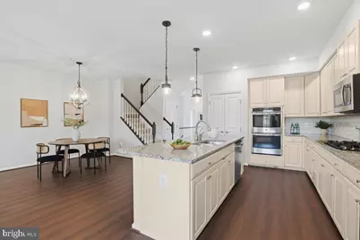 10102 Dorsey Lane, Lanham, MD 20706 - Photo 8