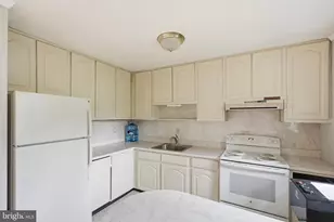 23 Daimler Dr, Capitol Heights, MD 20743 - Photo 8
