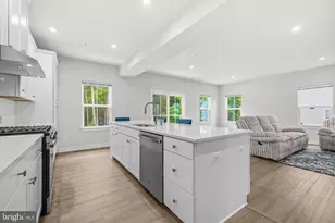 15550 Twin River Cir, Bowie, MD 20716 - Photo 18
