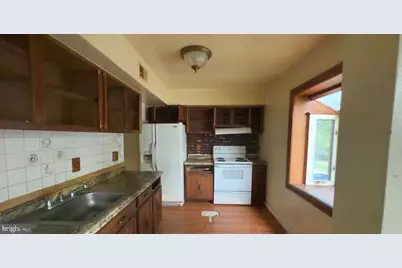 6942 Scotch Dr, Laurel, MD 20707 - Photo 2